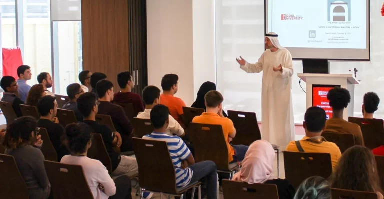 الجامعات المعترف بها في وزارة التعليم العالي الإمارات